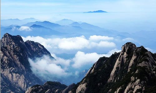 写山的句子优美段落_分享一句话赞美山景