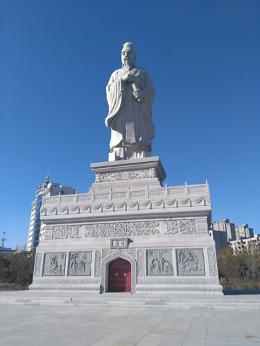 尊老爱幼的名言警句_尊老爱幼传统美德句子