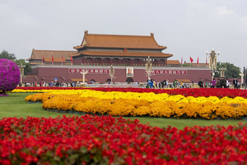 爱国现代诗歌朗诵大全_热爱祖国诗歌朗诵大全