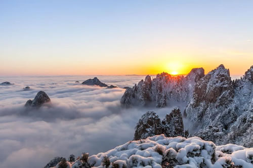 黄山的诗句有哪些_关于赞美黄山的句子大全