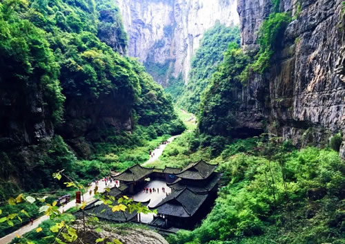 歌颂祖国大好河山的诗句有哪些_描写祖国大好河山的古诗