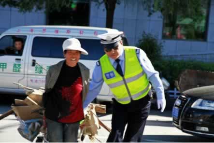 帮助别人的名言