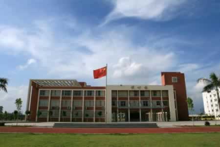 赞美学校的句子简短