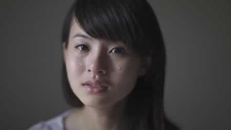 内心痛表面平静的句子