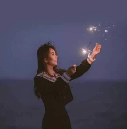 适合跨年发的朋友圈文案