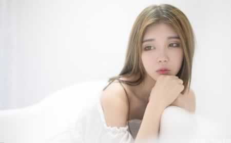 抖音文案短句干净治愈女人